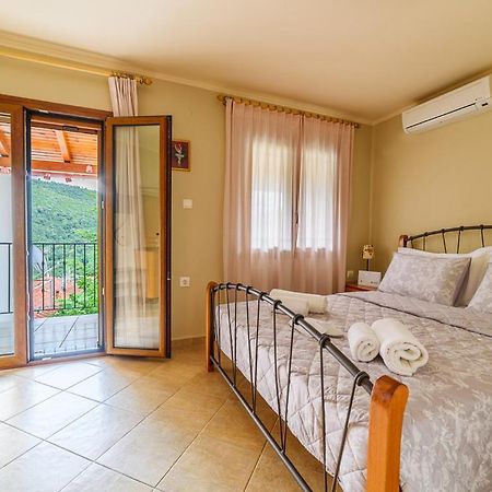 Small House With Garden & View Promirion Exterior foto