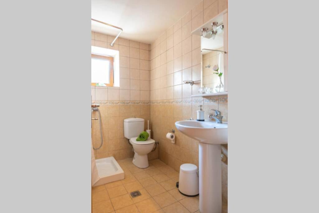 Small House With Garden & View Promirion Exterior foto